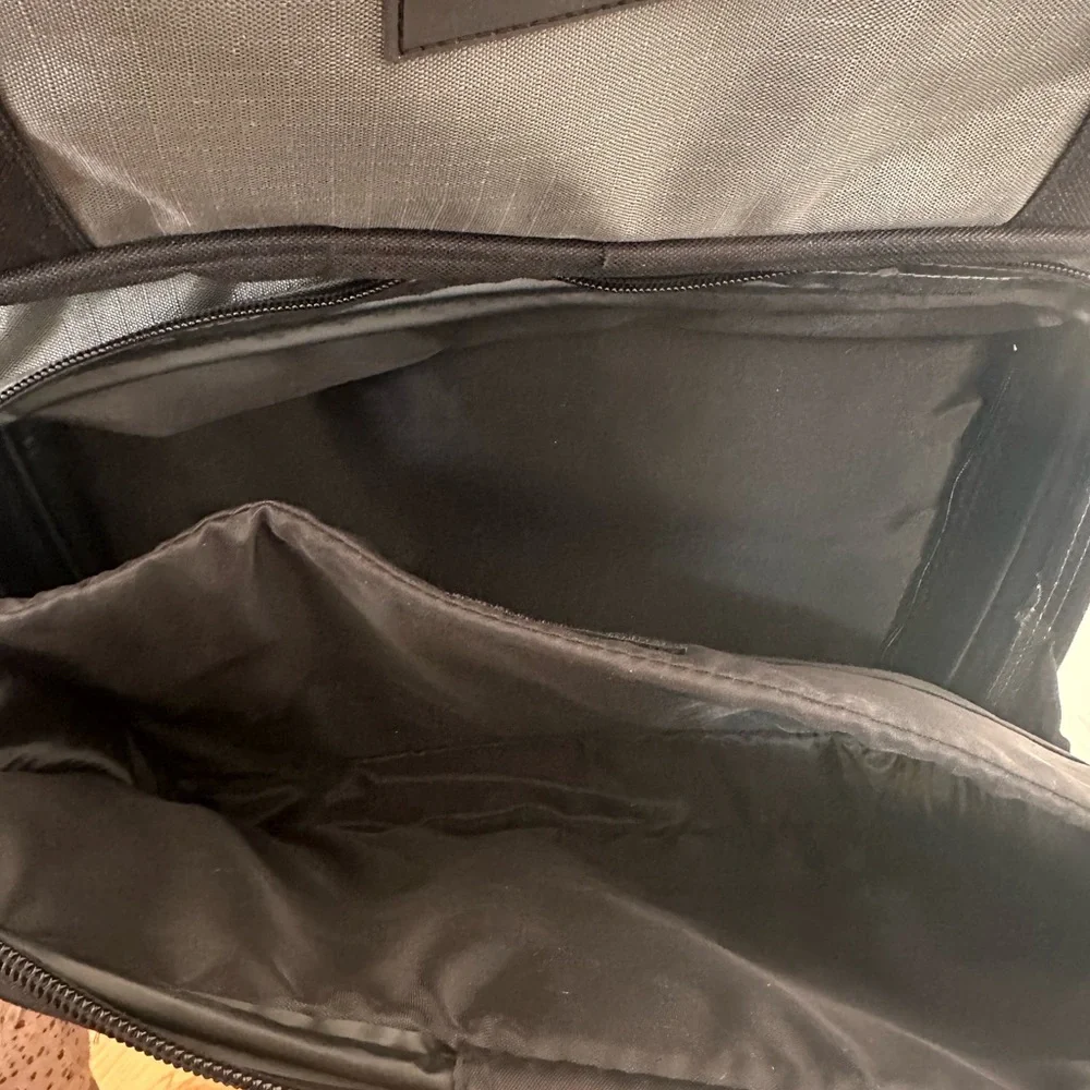 LUCAS Black and Gray Wheeling suitcase carry on